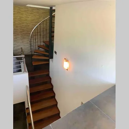 Casa de pedra paseo *