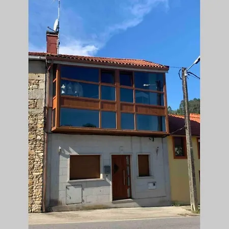 Casa de pedra paseo Lousame